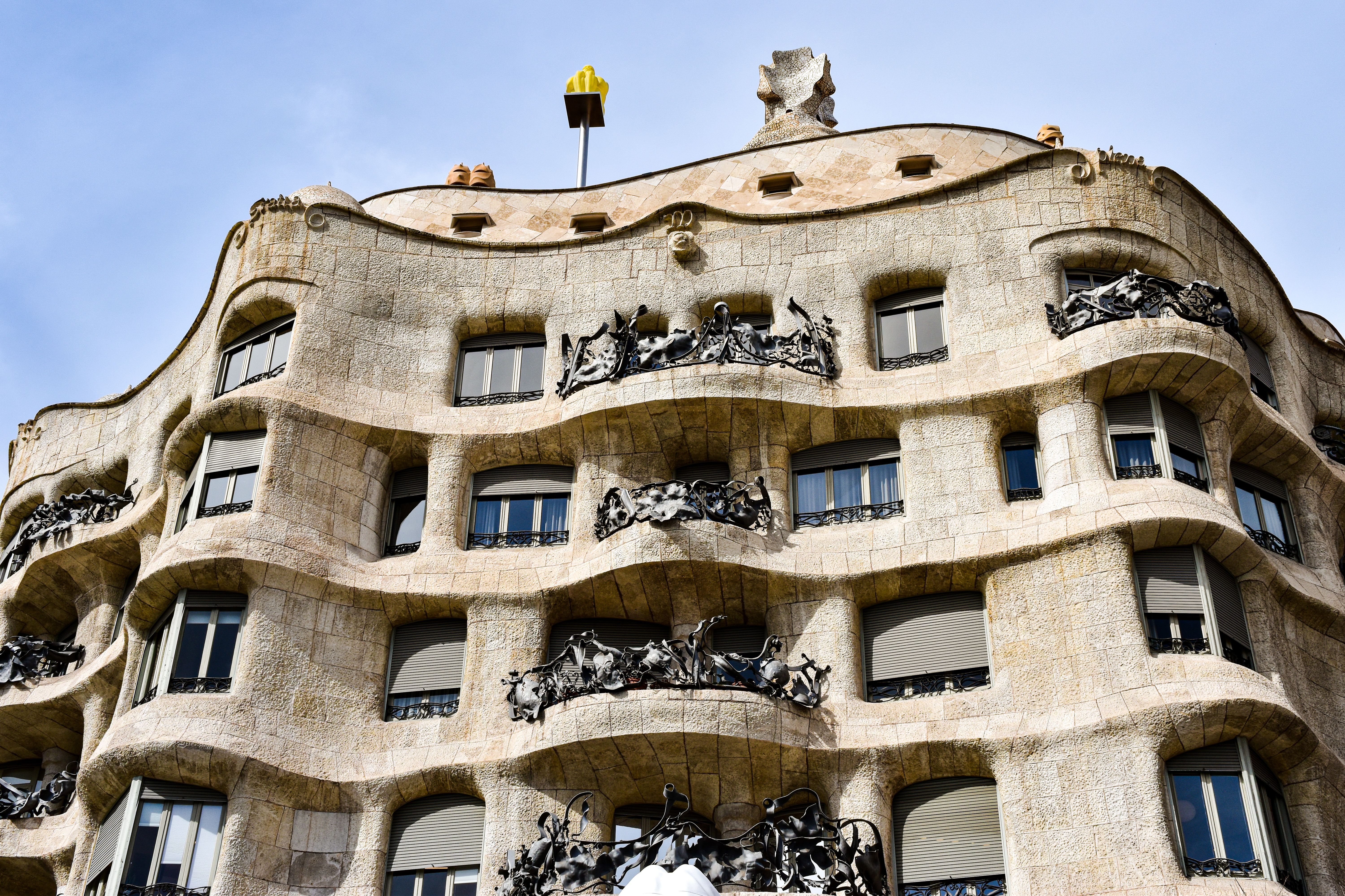 La Pedrera com Guia Brasileiro em Barcelona by GR Concierge - AXP Photography no Pexels